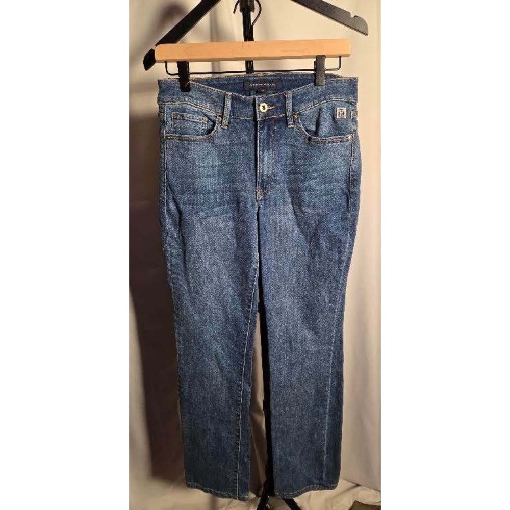Tommy Hilfiger Womens Straight Leg Jeans Medium Wash Blue Denim Size 6